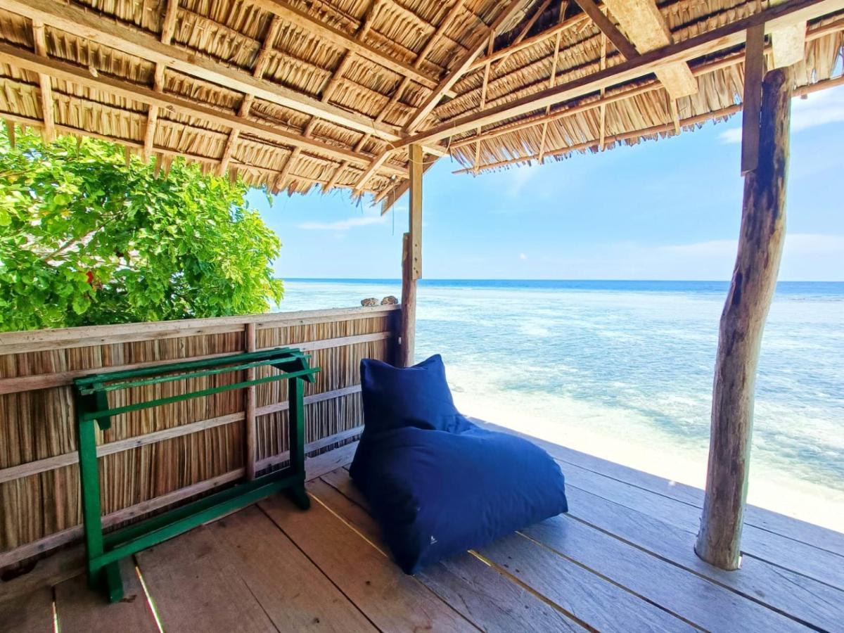 West Mansuar Homestay Pulau Mansuar Esterno foto
